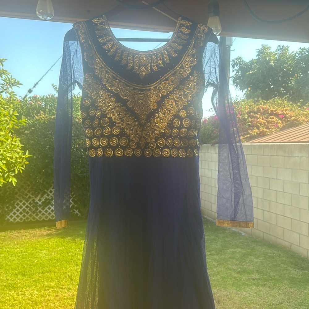 Women’s size 38 blue and gold anarkali dress(us size 6)